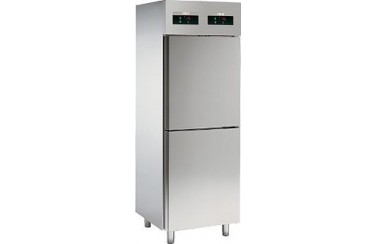 Шкаф холодильный Sagi VD70NN