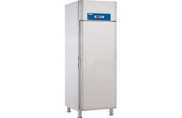 Шкаф холодильный Skycold Future C 720 S/S